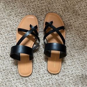 Size 9 never worn tan and black sandals